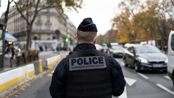 Inès, passagère rescapée de la voiture visée par des policiers, témoigne