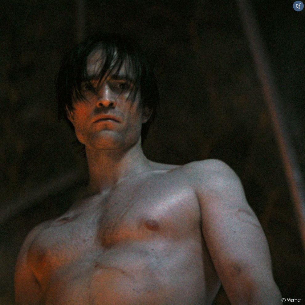 Robert Pattinson torse nu dans The Batman