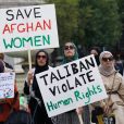 Les talibans demandent aux femmes de trouver des hommes... pour les remplacer au travail