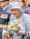  La reine Elisabeth II d'Angleterre, accompagnée du prince Edward, comte de Wessex et Sophie Rhys-Jones, comtesse de Wessex, assiste à la cérémonie des clés sur le parvis du palais de Holyroodhouse à Édimbourg, Royaume Uni, le 27 juin 2022, dans le cadre de son traditionnel voyage en Écosse pour la semaine de Holyrood. 
