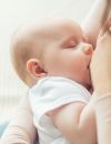  Les professionnels recommandent aux mères d'allaiter exclusivement pendant minimum quatre mois, jusqu'à six mois idéalement, avant de diversifier l'alimentation du nourrisson 