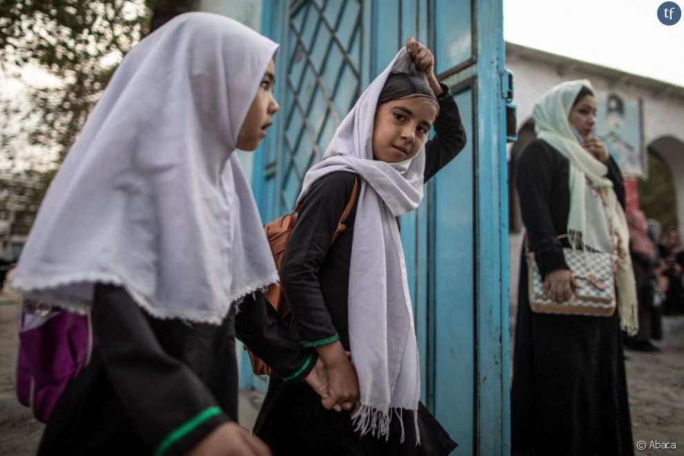 Un geste puissant. Effectivement, l&#039;université en question est interdite aux filles et aux femmes, suite à une interdiction décrétée par le gouvernement taliban.