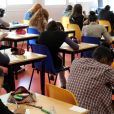 Selon les chiffres du gouvernement, 2,6 % d'élèves subissent effectivement en France une "forte multivictimation" qui peut être apparentée à du harcèlement dès le stade du CM1-CM2. 5,6 % des collégiens en sont victimes, ainsi que 1,3 % des lycéens.