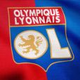 Le directeur du football de l'OL Vincent Ponsot lui aurait dit que le club lui verserait deux mois de salaires manquants, mais ne la paierait plus "à partir du troisième mois, car c'est la loi française".