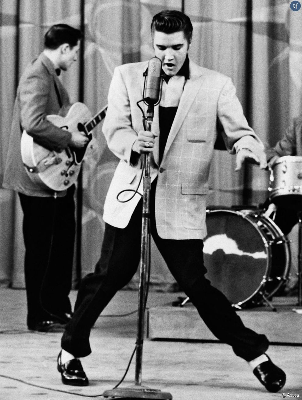   Forcément rock n roll, car on devine naturellement d&#039;où lui est venue cette punchline : de la musique rock des années cinquante bien sûr. Celle   d&#039;Elvis Presley !  