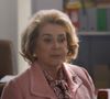 En attendant, la bande-annonce est arrivée et laisse place à une Catherine Deneuve prête à tout pour changer l'image de "ringarde, froide, austère, acariâtre et revêche" que les gens ont d'elle.