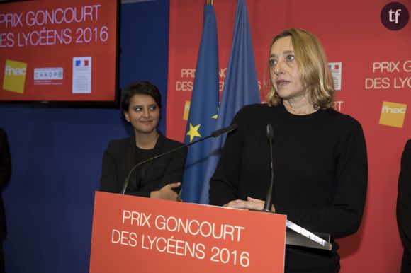 Discours de Virginie Despentes et Najat Vallaud-Belkacem Ministre de l'Education - Remise du prix Goncourt des Lycéens 2016 à Gaël Faye pour "Petit pays" chez Grasset au Ministère de l'Education à Paris le 17 novembre 2016. © Romuald Meigneux/Bestimage