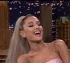 Les voix s'élèvent de plus en plus pour dénoncer les ravages de la chirurgie. Et celle d'Ariana Grande ne fait pas exception...
Ariana Grande fait une apparition dans le Tonight Show de Jimmy Fallon le 2 mai 2018. 