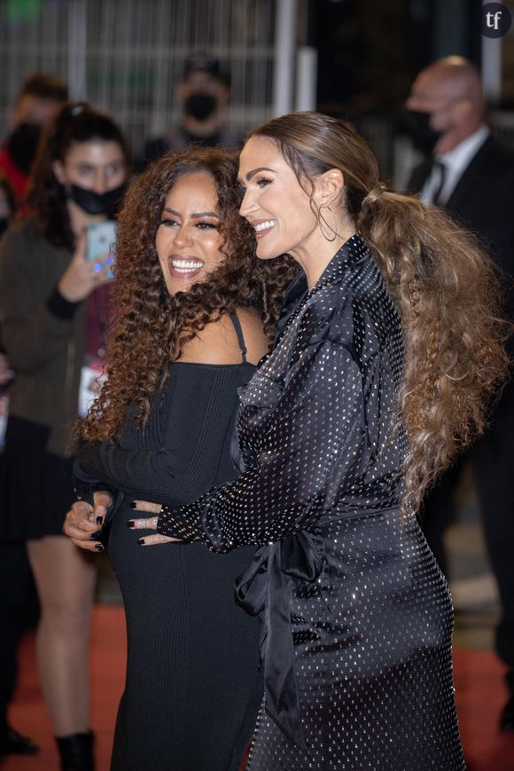 "[Mélanie] a été première à croire en moi. On s'est rencontrées grâce à la musique, mais notre relation a vite dépassé cela. On est comme des soeurs !".  
Amel Bent, Vitaa attend 23rd NRJ Music Awards red carpet arrivals at the Palais des Festivals, in Cannes. France on November 20, 2021. Photo by Shootpix/ABACAPRESS.COM