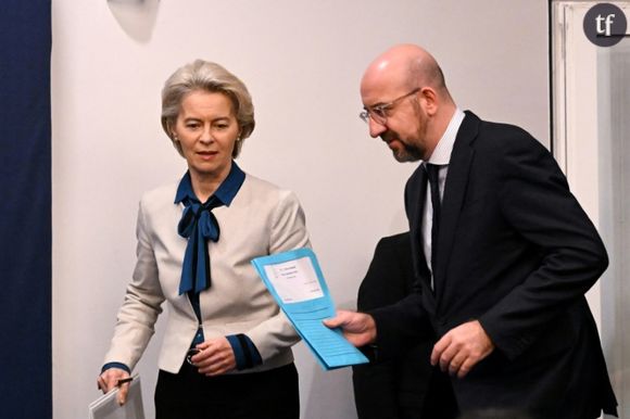 Le président du Conseil européen Charles Michel et la présidente de la Commission européenne Ursula von der Leyen participent à un point de presse à Pékin le 7 décembre 2023