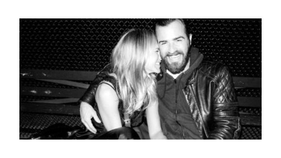 Jennifer Aniston enceinte de jumeaux ?