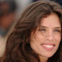 Publicité : Maïwenn se lance avec Meetic – Vidéo