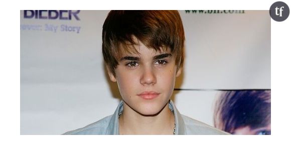 Justin Bieber se tatoue Jésus sur le mollet