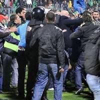 Un match de football vire au drame en Egypte : au moins 74 morts