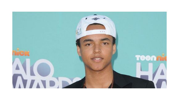 Propos homophobes : Connor Cruise perd son agent