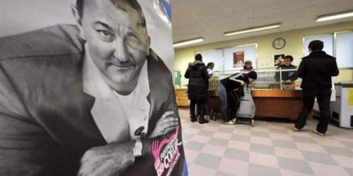 Les Enfoirés vivent « Encore un autre hiver » - Clip vidéo