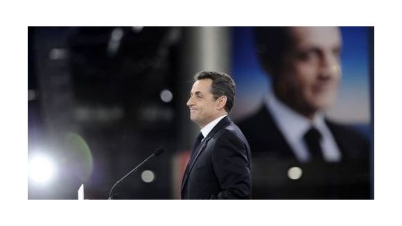 Louis Sarkozy tire sur une policière avec un pistolet à billes