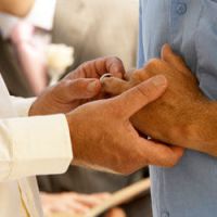 Royaume-Uni : lettre de l'Eglise catholique contre le mariage homosexuel