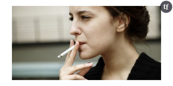 Les filles plus nombreuses à essayer la cigarette au collège