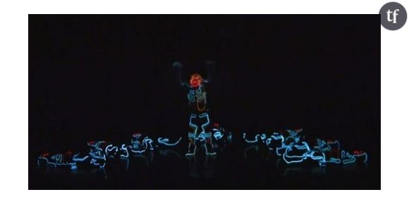 Tron dance live par le Wrecking Crew Orchestra  – Vidéo