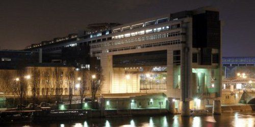 Le déficit public en baisse, la dette en augmentation