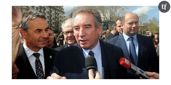Présidentielle 2012 : Bayrou n'apprécie pas la course au FN de Sarkozy