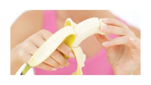 Banane vs energy drinks : des apports en glucides équivalents