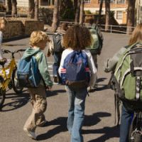 Vacances scolaires : des congés trop longs pour Vincent Peillon