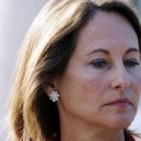 Ségolène Royal sur Twitter : Je me reconstruis et (...) je n'ai rien demandé"