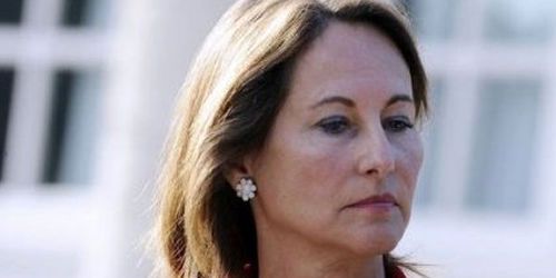Ségolène Royal sur Twitter : Je me reconstruis et (...) je n'ai rien demandé"