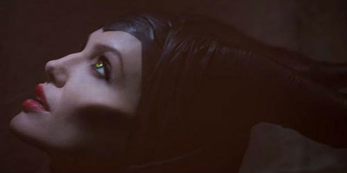 Mariage Jolie – Pitt : la robe de mariée d’Angelina