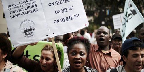 Immigration : Manuel Valls veut une politique d'apaisement et de responsabilité