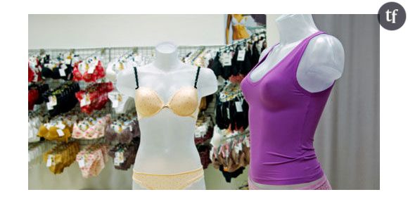Suède : des vendeuses de lingerie tenues d’indiquer leurs mensurations sur leur badge