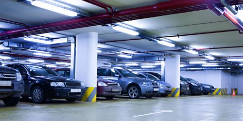 Allemagne : un maire interdit aux femmes les places de parking difficiles