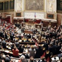 Assemblée nationale : débat sous haute tension autour des heures supplémentaires