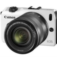 Canon : un hybride nommé EOS M