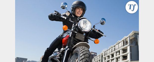 Les femmes titulaires d’un permis moto discriminées