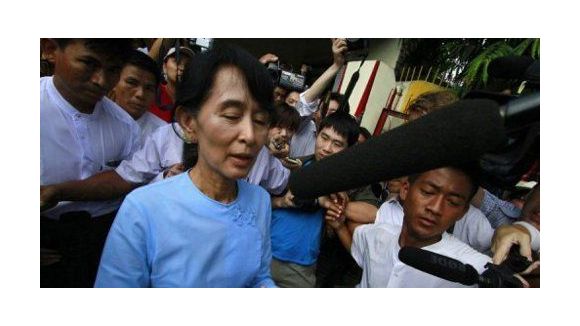 Aung San Suu Kyi : un premier discours au Parlement en faveur des minorités ethniques