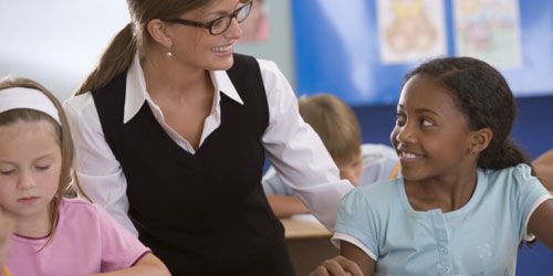 Rythmes scolaires : le comité de pilotage a rendu ses conclusions à Luc Chatel