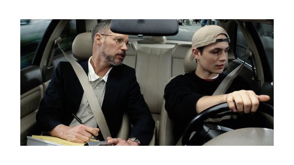 Auto-écoles pas chères : La chasse aux cours clandestins est ouverte