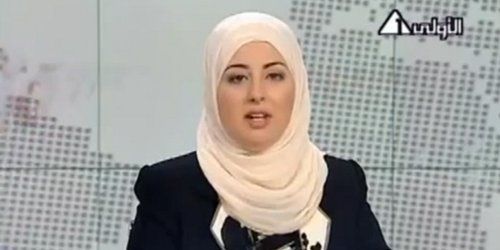 Égypte : une femme voilée présente le journal télévisé