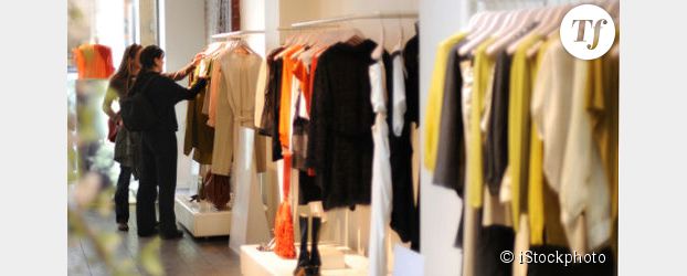 Shopping : crise oblige, les Françaises ont revu leur budget vêtements à la baisse