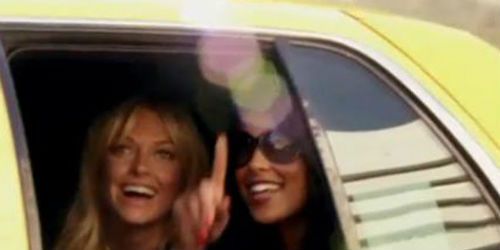 Ayem et Nabilla d’Hollywood Girls dans le clip de Chris Brown - Vidéo