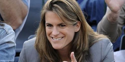 Amélie Mauresmo reçoit les légendes du tennis pour la 19ème édition de l’Open GDF Suez 