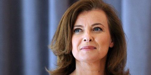 Cote d'(im)popularité de Valérie Trierweiler : faut-il aimer la Première dame ?
