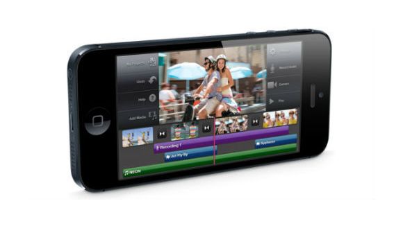 iPhone 5 : un homme vole un bébé dans sa poussette - Vidéo