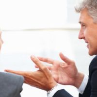 Dans notre inconscient, la femme est une assistante, l'homme est un chef