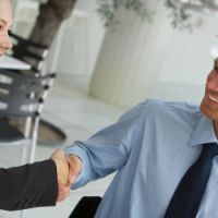 Les femmes, meilleures que les hommes pour négocier ?