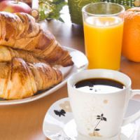 Ne pas petit-déjeuner incite à manger gras