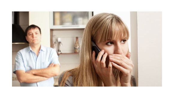 Infidélité : les femmes trompent de plus en plus les hommes pour se sentir plus fortes